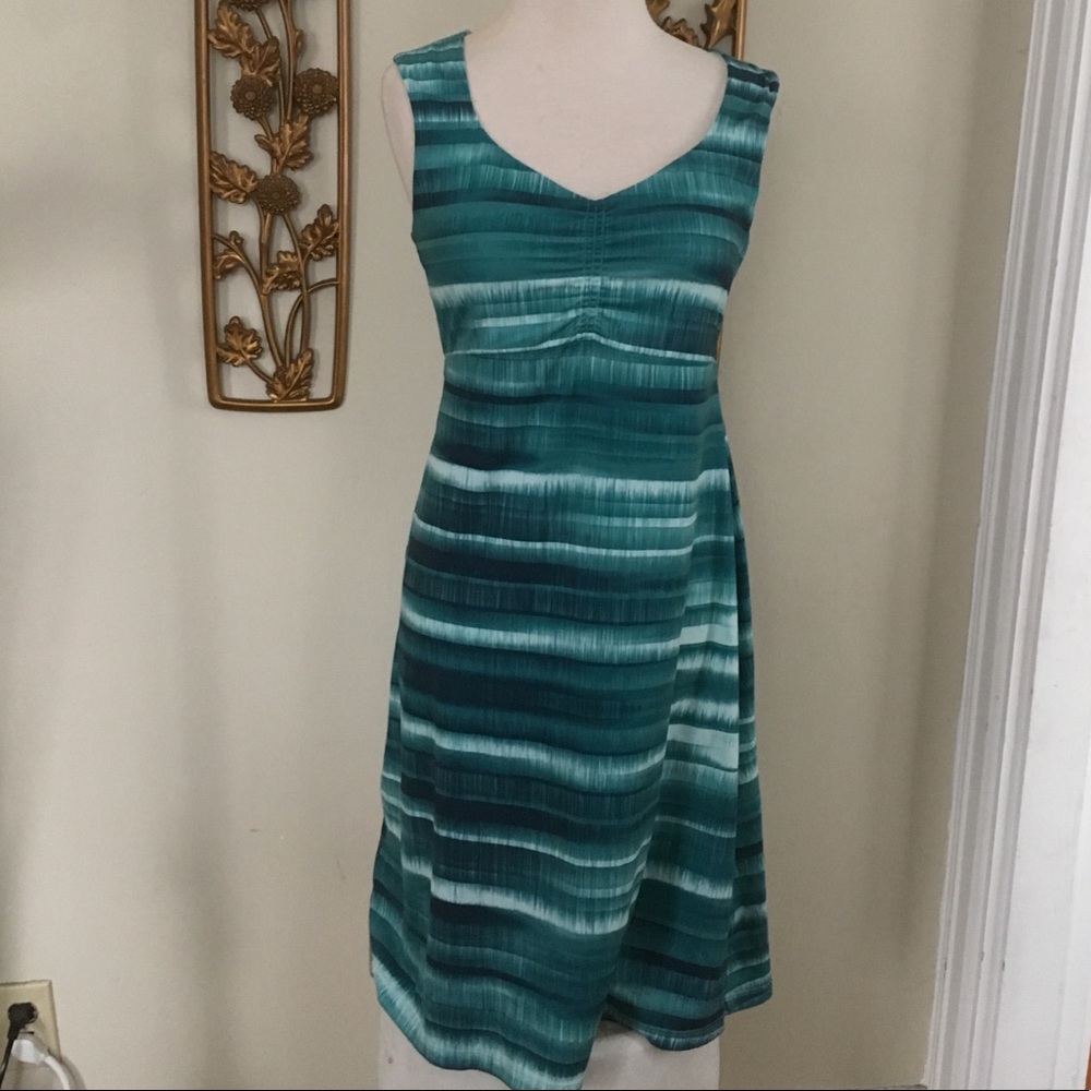 SOLD 🔥PrAna Green Activewear Dress S - Picture 1 of 6